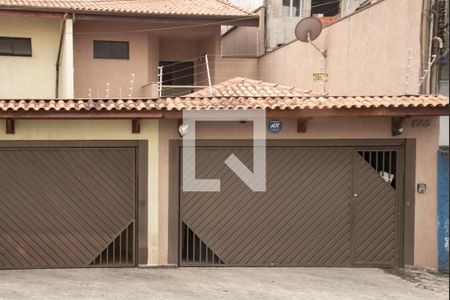 Casa à venda com 280m², 4 quartos e 4 vagasFachada