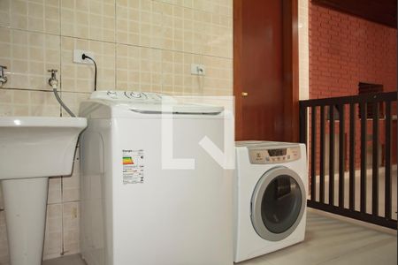 Casa à venda com 280m², 4 quartos e 4 vagasÁrea de Serviço