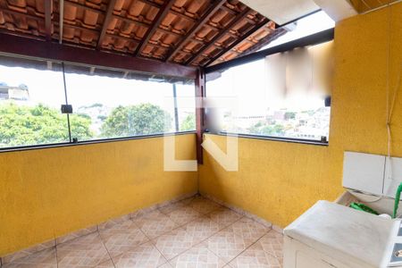 Casa de condomínio à venda com 122m², 3 quartos e 1 vaga Casa de condomínio à venda com 122m², 3 quartos e 1 vagaLavanderia