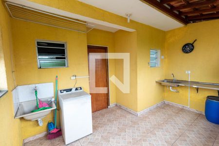 Casa de condomínio à venda com 122m², 3 quartos e 1 vaga Casa de condomínio à venda com 122m², 3 quartos e 1 vagaLavanderia