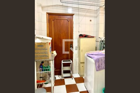 Apartamento à venda com 81m², 3 quartos e 1 vagaÁrea de Serviço