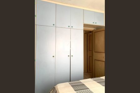 Apartamento à venda com 81m², 3 quartos e 1 vagaQuarto 2 