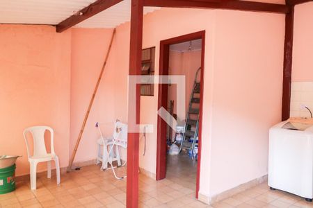 Casa à venda com 177m², 2 quartos e 3 vagasQuintal