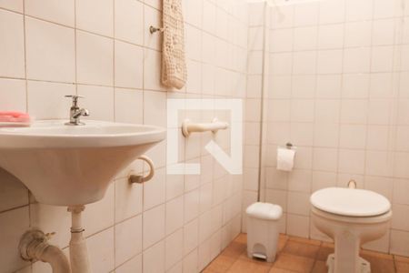 Casa à venda com 177m², 2 quartos e 3 vagasBanheiro