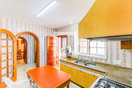 Casa à venda com 620m², 3 quartos e 7 vagasCozinha