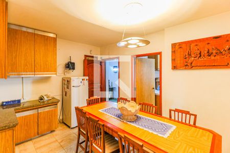 Casa à venda com 620m², 3 quartos e 7 vagasCopa