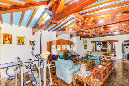 Casa à venda com 620m², 3 quartos e 7 vagasSalão