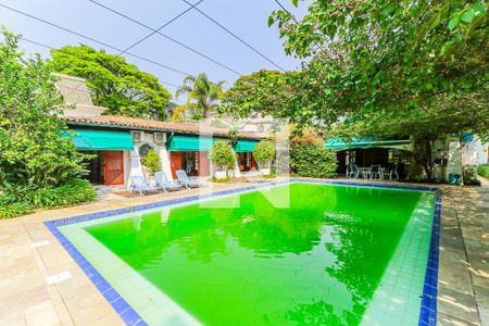 Casa à venda com 620m², 3 quartos e 7 vagasPiscina