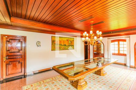 Casa à venda com 620m², 3 quartos e 7 vagasSala de jantar