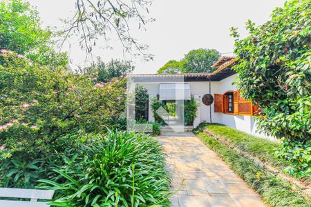 Casa à venda com 620m², 3 quartos e 7 vagasHorta