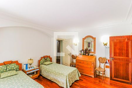 Casa à venda com 620m², 3 quartos e 7 vagasQuarto 1