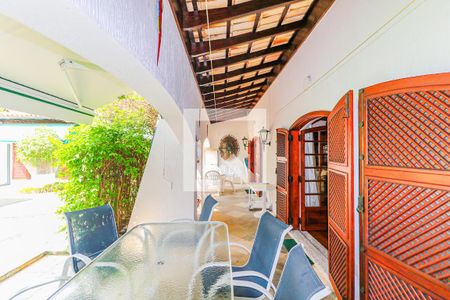 Casa à venda com 620m², 3 quartos e 7 vagasVaranda