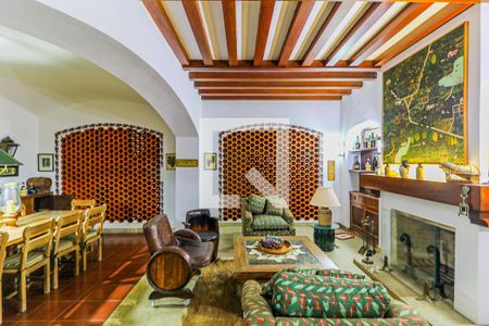 Casa à venda com 620m², 3 quartos e 7 vagasAdega