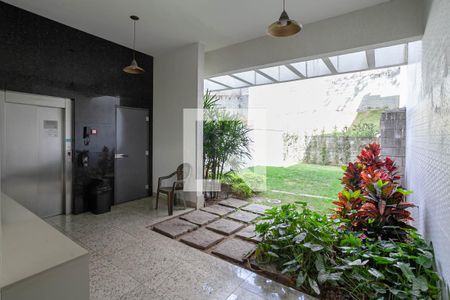 Apartamento para alugar com 31m², 1 quarto e 1 vaga Apartamento para alugar com 31m², 1 quarto e 1 vagaHall