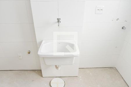 Apartamento à venda com 83m², 2 quartos e 2 vagas Apartamento à venda com 83m², 2 quartos e 2 vagasCozinha e Área de Serviço