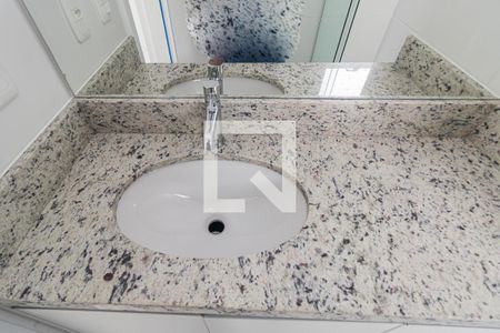 Banheiro da Suíte de apartamento à venda com 1 quarto, 53m² em São João, Porto Alegre