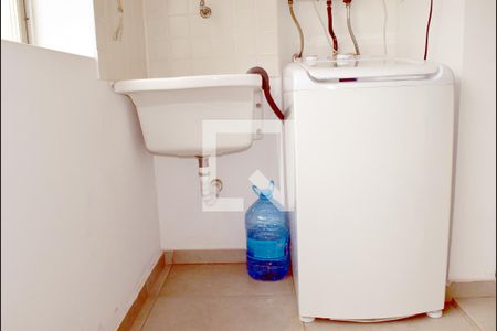 Apartamento à venda com 75m², 2 quartos e 1 vagaÁrea de Serviço