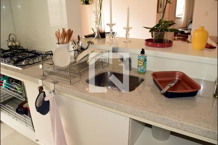 Apartamento à venda com 75m², 2 quartos e 1 vagaCozinha