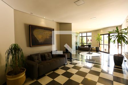 Apartamento à venda com 230m², 3 quartos e 4 vagas Apartamento à venda com 230m², 3 quartos e 4 vagasHall social