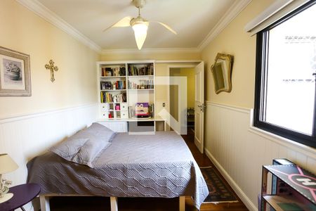 Apartamento à venda com 230m², 3 quartos e 4 vagas Apartamento à venda com 230m², 3 quartos e 4 vagassuíte 2