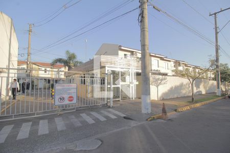 Casa de condomínio à venda com 109m², 2 quartos e 1 vagaFachada e portaria