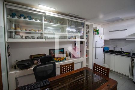 Casa de condomínio à venda com 68m², 2 quartos e 1 vaga Casa de condomínio à venda com 68m², 2 quartos e 1 vagaCozinha