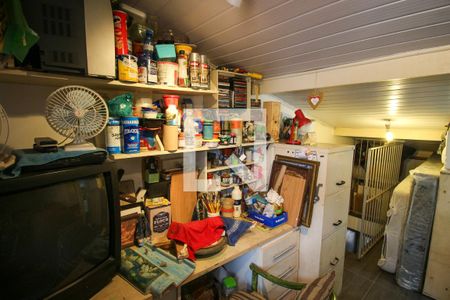 Casa de condomínio à venda com 68m², 2 quartos e 1 vaga Casa de condomínio à venda com 68m², 2 quartos e 1 vagaSótão