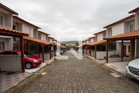 Casa de condomínio à venda com 68m², 2 quartos e 1 vaga Casa de condomínio à venda com 68m², 2 quartos e 1 vagaÁrea comum