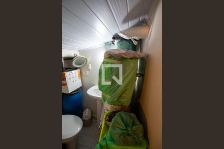 Casa de condomínio à venda com 68m², 2 quartos e 1 vaga Casa de condomínio à venda com 68m², 2 quartos e 1 vagaBanheiro de serviço