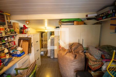 Casa de condomínio à venda com 68m², 2 quartos e 1 vaga Casa de condomínio à venda com 68m², 2 quartos e 1 vagaSótão