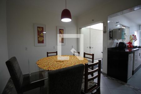 Casa à venda com 130m², 3 quartos e 1 vagaSala de Jantar