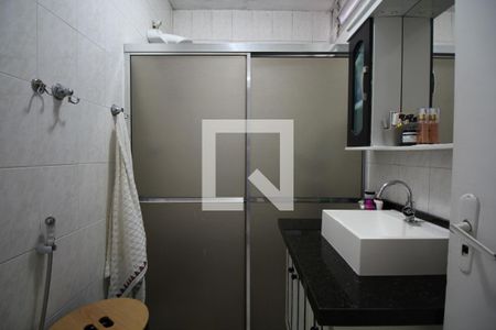 Casa à venda com 130m², 3 quartos e 1 vagaBanheiro