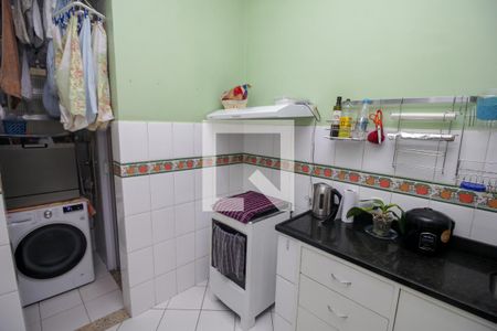 Apartamento à venda com 105m², 3 quartos e 1 vaga Apartamento à venda com 105m², 3 quartos e 1 vagaCozinha - Armários