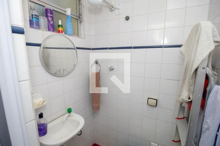 Apartamento à venda com 105m², 3 quartos e 1 vaga Apartamento à venda com 105m², 3 quartos e 1 vagaBanheiro de Serviço