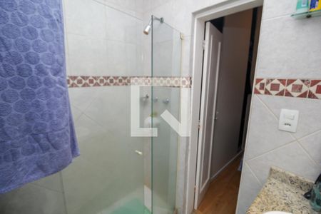 Apartamento à venda com 105m², 3 quartos e 1 vaga Apartamento à venda com 105m², 3 quartos e 1 vagaBanheiro da Suíte