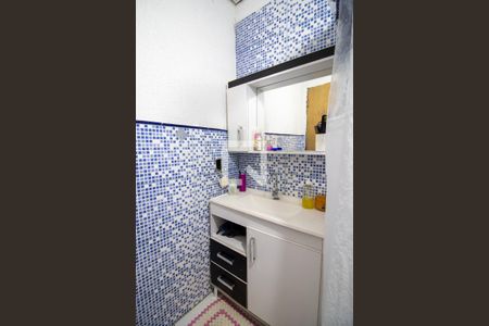 Casa à venda com 85m², 3 quartos e 2 vagas Casa à venda com 85m², 3 quartos e 2 vagasBanheiro 2