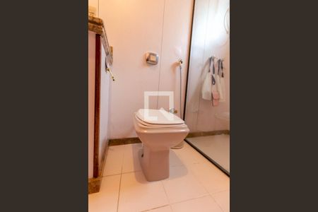 Casa à venda com 530m², 3 quartos e 3 vagasBanheiro