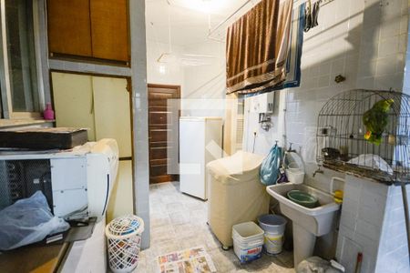 Apartamento à venda com 200m², 3 quartos e 1 vaga Apartamento à venda com 200m², 3 quartos e 1 vagaÁrea de Serviço