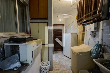 Apartamento à venda com 200m², 3 quartos e 1 vaga Apartamento à venda com 200m², 3 quartos e 1 vagaÁrea de Serviço