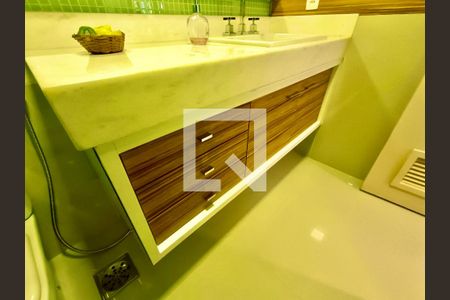 Apartamento para alugar com 72m², 1 quarto e 1 vaga Apartamento para alugar com 72m², 1 quarto e 1 vagaBanheiro social