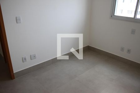 Quarto de apartamento para alugar com 2 quartos, 64m² em Serrinha, Goiânia