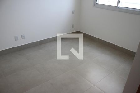 Quarto de apartamento para alugar com 2 quartos, 64m² em Serrinha, Goiânia