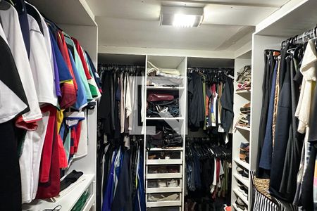 Apartamento à venda com 122m², 3 quartos e 1 vagaCloset da suíte