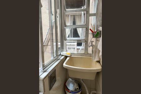 Apartamento à venda com 122m², 3 quartos e 1 vagaÁrea de Serviço