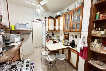 Apartamento à venda com 122m², 3 quartos e 1 vagaCozinha