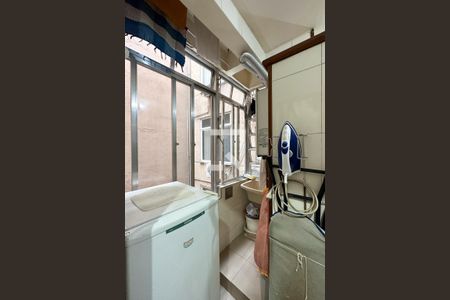 Apartamento à venda com 122m², 3 quartos e 1 vagaÁrea de Serviço