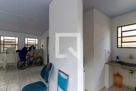 Apartamento para alugar com 48m², 2 quartos e 1 vaga Apartamento para alugar com 48m², 2 quartos e 1 vagaÁrea comum - Salão de festas