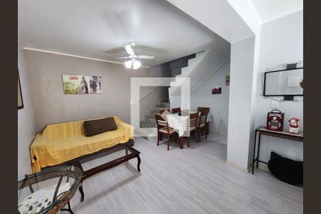 Casa à venda com 350m², 5 quartos e 2 vagas Casa à venda com 350m², 5 quartos e 2 vagasEdicula - Sala