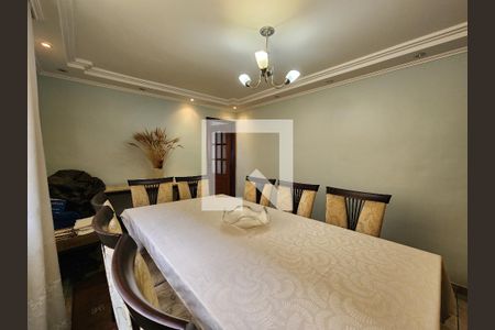 Casa à venda com 350m², 5 quartos e 2 vagas Casa à venda com 350m², 5 quartos e 2 vagasCopa