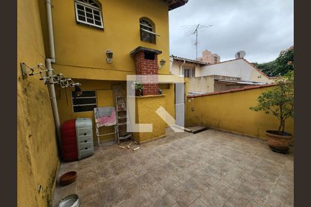 Casa à venda com 350m², 5 quartos e 2 vagas Casa à venda com 350m², 5 quartos e 2 vagasEdicula - Quintal
